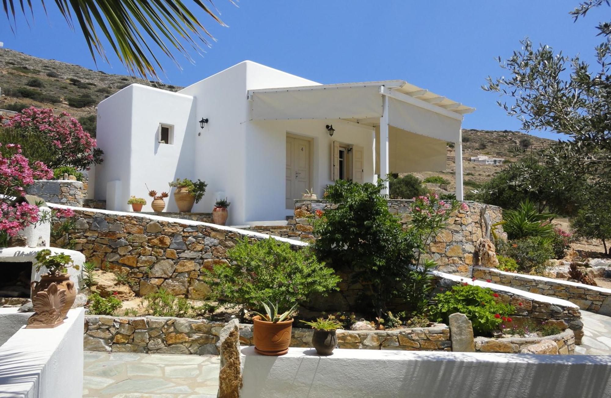 Agnanti Studios - Sikinos Bagian luar foto